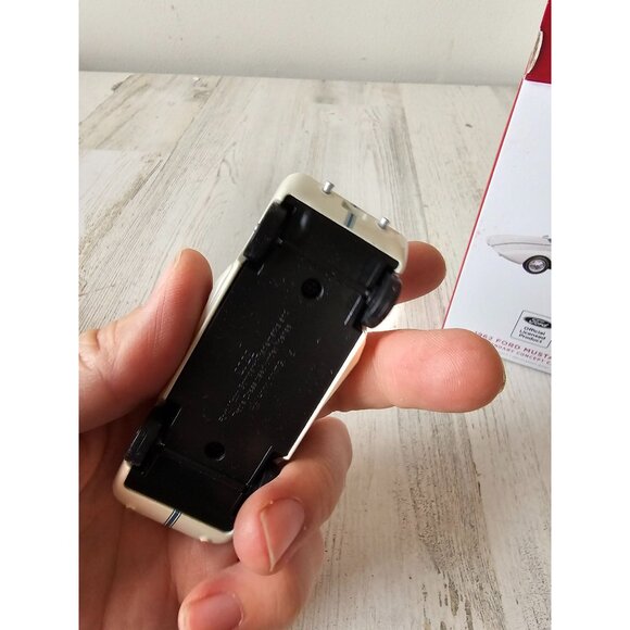 Hallmark 5th final legendary 1962 Ford mustang 2022 concept car ornament new Xma - Picture 6 of 10